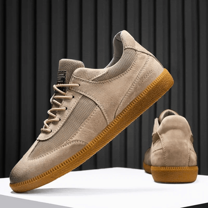 Endura Genuine Leather Sneaker