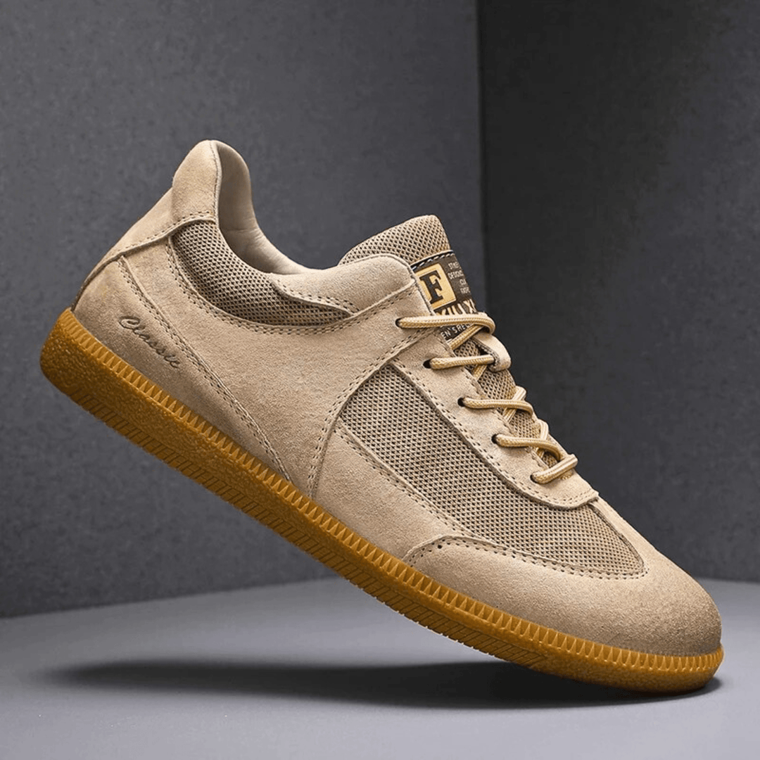 Endura Genuine Leather Sneaker