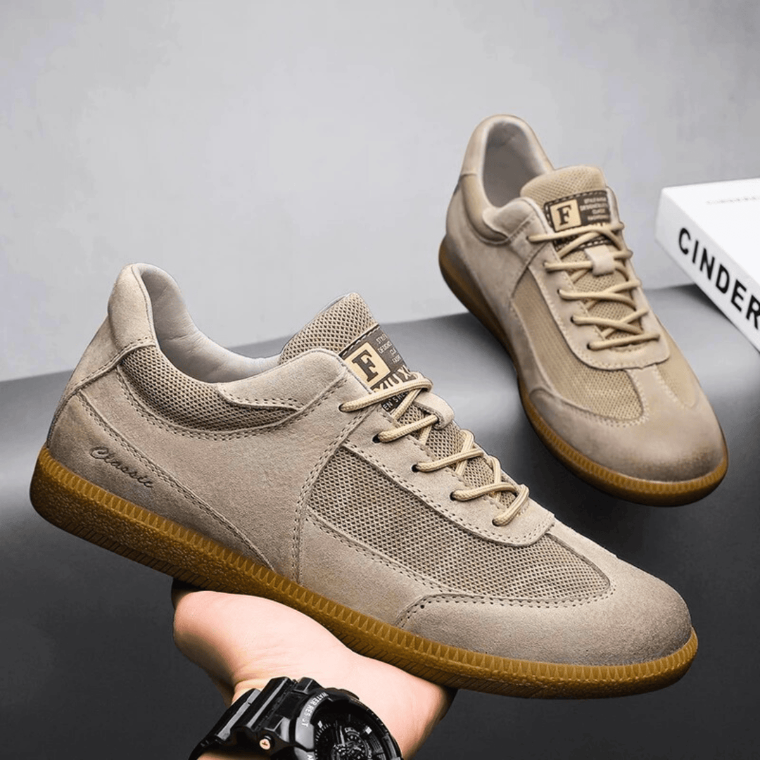 Endura Genuine Leather Sneaker